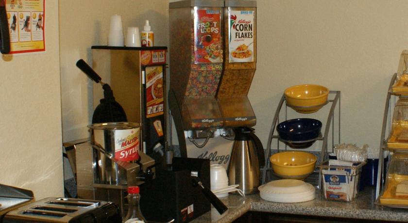 Days Inn Pensacola North Ferry Pass エクステリア 写真