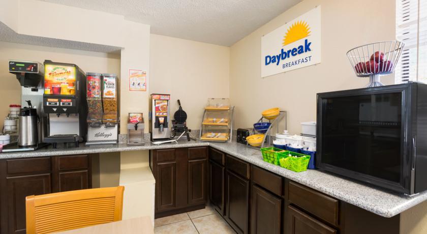 Days Inn Pensacola North Ferry Pass エクステリア 写真