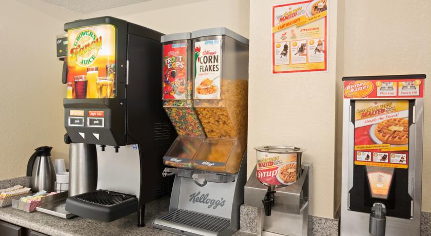 Days Inn Pensacola North Ferry Pass エクステリア 写真
